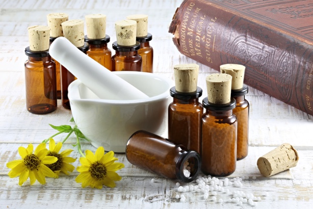 Naturmedizin kann langfristig Stressymptome lindern. (Bildquelle:©Björn Wylezich?Fotolia.com) Naturmedizin kann langfristig Stressymptome lindern. (Bildquelle:©Björn Wylezich?Fotolia.com)