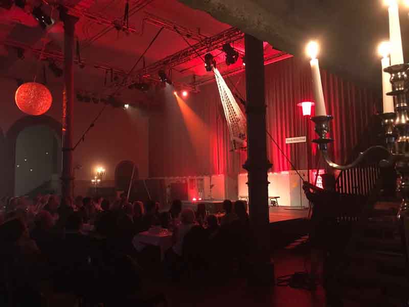 Absolventenshow (Foto: Markus Grein, frei zur Veröffentlichung bei Namensnennung) Absolventenshow (Foto: Markus Grein, frei zur Veröffentlichung bei Namensnennung)