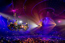Event „Vrienden van Amstel“ in Rotterdam mit Movecat Equipment (Foto: Frontline Rigging and Motion/ Event „Vrienden van Amstel“ in Rotterdam mit Movecat Equipment (Foto: Frontline Rigging and Motion/