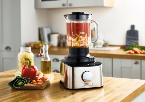 (FOTO: KENWOOD) Die KENWOOD Multipro Compact bietet eine Vielfalt an Zubereitungsmöglichkeiten (FOTO: KENWOOD) Die KENWOOD Multipro Compact bietet eine Vielfalt an Zubereitungsmöglichkeiten