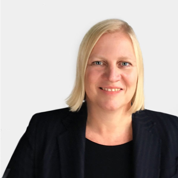 Heike Schaffernicht (Foto: VOSS+FISCHER, frei zur Veröffentlichung bei Namensnennung) Heike Schaffernicht (Foto: VOSS+FISCHER, frei zur Veröffentlichung bei Namensnennung)