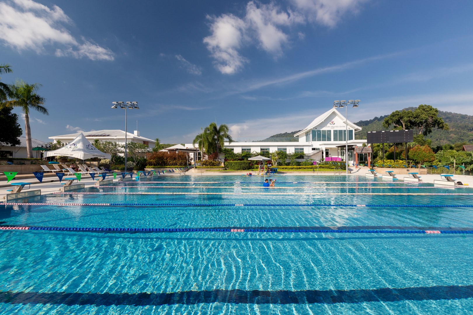 Triathleten finden im Thanyapura ganzjährig hervorragende Wassersportbedingungen (Bildquelle: Thanya Triathleten finden im Thanyapura ganzjährig hervorragende Wassersportbedingungen (Bildquelle: Thanya