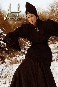 Kampagnenmotiv zur Kollektion Herbst / Winter 2010 - 11 vom deutschen Modemacher Torsten Amft.