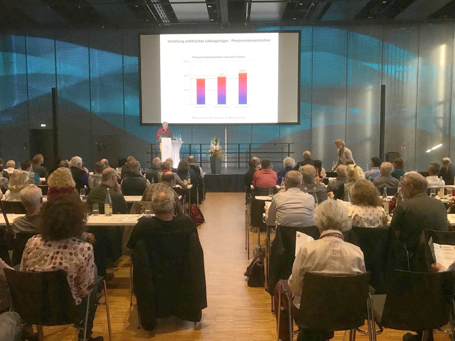 Johannes Heppenheimer auf dem Drei-Länder-Wasser-Kongress 2017 in Konstanz (Bildquelle: Aquion GmbH)