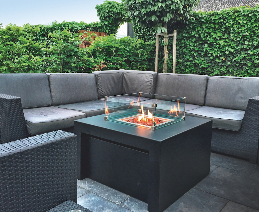 Aluminium-Feuertische von Terras& Co sind in ihrem Design elegant und zeitlos. (Bildquelle: Terr Aluminium-Feuertische von Terras& Co sind in ihrem Design elegant und zeitlos. (Bildquelle: Terr