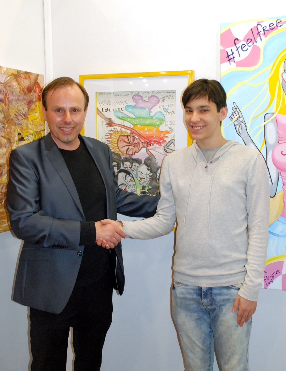 Kurator Heinz Playner mit Künstler Hector Angelo Kurator Heinz Playner mit Künstler Hector Angelo