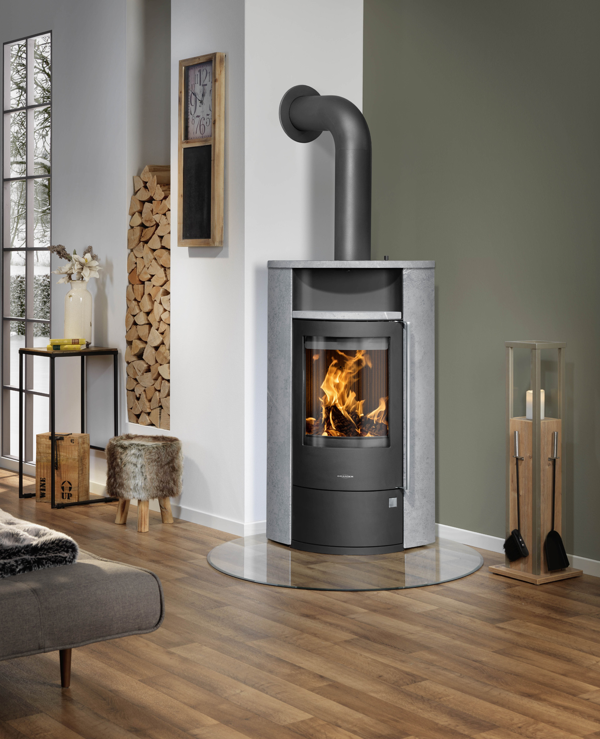 Kaminofenklassiker beeindruckt durch individuelles Design und ausgeklügelte Technik Kaminofenklassiker beeindruckt durch individuelles Design und ausgeklügelte Technik