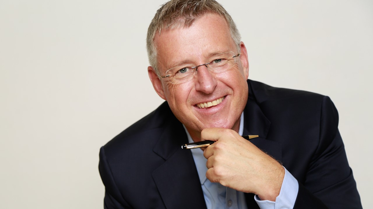 Andreas Kolos, Deutschlands führender Charisma-Experte