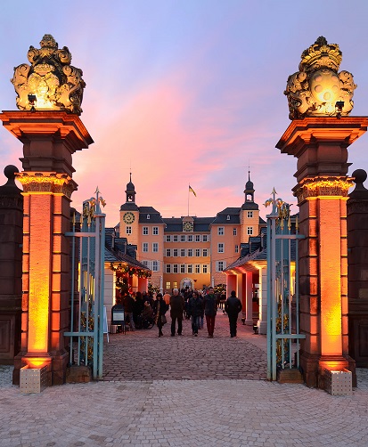 Kurfürstlicher Weihnachtsmarkt in Schwetzingen (Bildquelle: Thomas Schwerdt) Kurfürstlicher Weihnachtsmarkt in Schwetzingen (Bildquelle: Thomas Schwerdt)