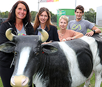 Sonja Schwan Kirscht, Nicole Lochner, Ingeborg Kusch und Rouven Mersni arbeiten zusammen.