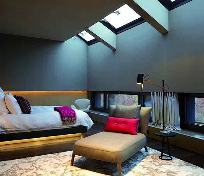 Gemütliches Schlafzimmer durch die richtige Beleuchtung (Bildquelle: Marset, www.marset.com) Gemütliches Schlafzimmer durch die richtige Beleuchtung (Bildquelle: Marset, www.marset.com)