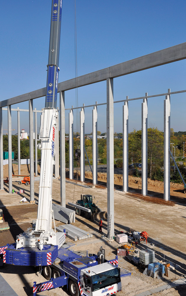 Schukat baut das neue Logistikzentrum in Monheim am Rhein deutlich höher als das bestehende Gebäude. Schukat baut das neue Logistikzentrum in Monheim am Rhein deutlich höher als das bestehende Gebäude.