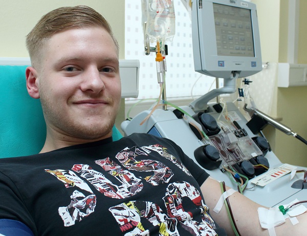 Der 20-Jährige Nicolas Zieseniß aus Heyen will mit Stammzellspende einem Patienten gegen den Blutkre