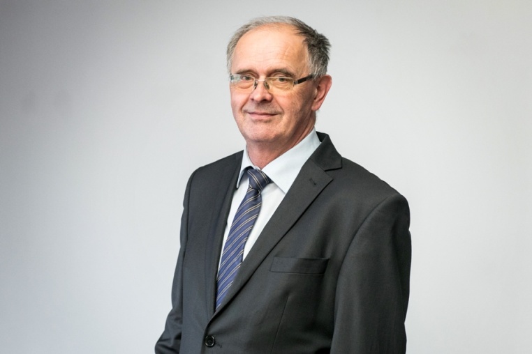 Professor Bogdan Franczyk ist neuer Vorsitzender des Vorstands Professor Bogdan Franczyk ist neuer Vorsitzender des Vorstands