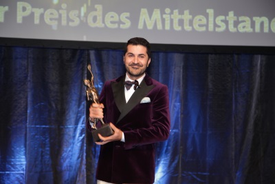 Großer Preis des Mittelstandes für Reza Shari. Foto: Oskar-Patzelt-Stiftung/Boris Löffert