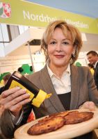 Gudrun Kopp schlemmt auf der Grünen Woche