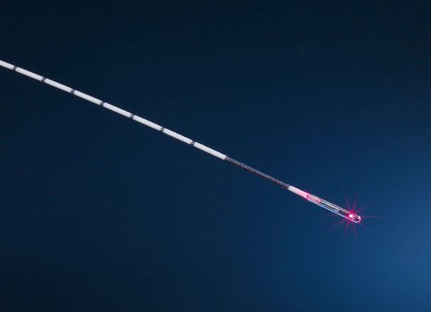 Moderne Laserfaser zur Behandlung von Analfisteln (Bildquelle: biolitec biomedical technology GmbH) Moderne Laserfaser zur Behandlung von Analfisteln (Bildquelle: biolitec biomedical technology GmbH)