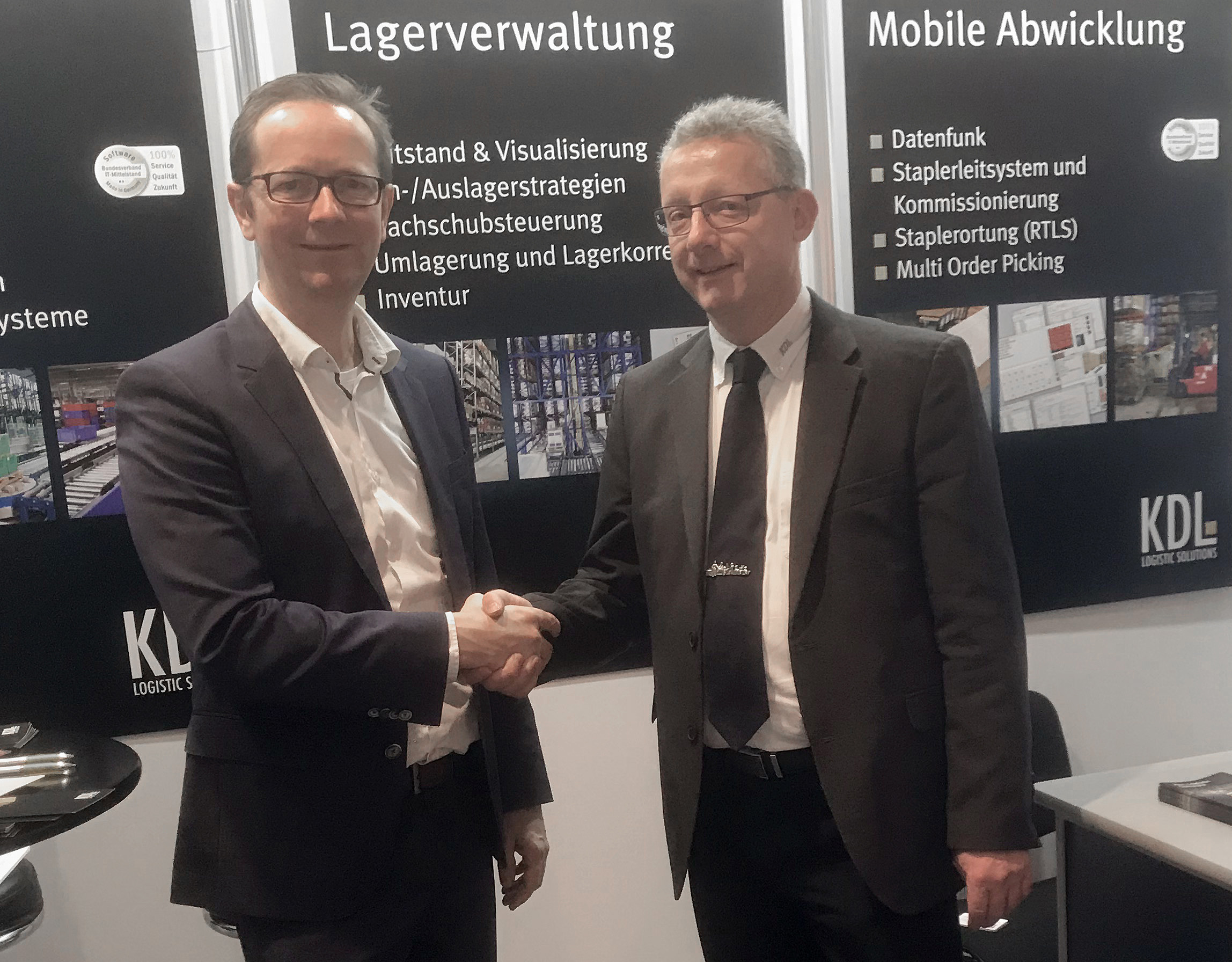 Partnerschaft zum Staplerleitsystem: Roman Kucza, IdentPro (l.) und Christian Lobsien, KDL (r.)