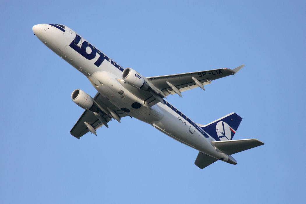 Ab 7. Mai 2018 fliegt LOT Polish Airlines zwölfmal pro Woche von Nürnberg nach Warschau. Ab 7. Mai 2018 fliegt LOT Polish Airlines zwölfmal pro Woche von Nürnberg nach Warschau.