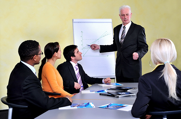Ohne?falsche Freunde?auszukommen, wird in Business-Englisch-Sprachkursen trainiert (Bild:inlingua) ( Ohne?falsche Freunde?auszukommen, wird in Business-Englisch-Sprachkursen trainiert (Bild:inlingua) (