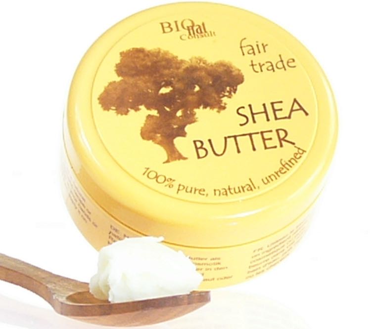 Die Sheabutter von fair-shea in der Dose Die Sheabutter von fair-shea in der Dose