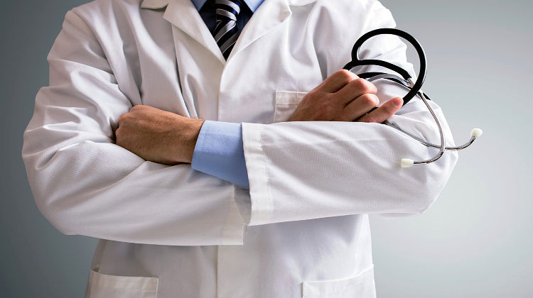 SPZ Charité?Dr. med. Seo-Rin Ko ein wahrer Engel in Weiß SPZ Charité?Dr. med. Seo-Rin Ko ein wahrer Engel in Weiß