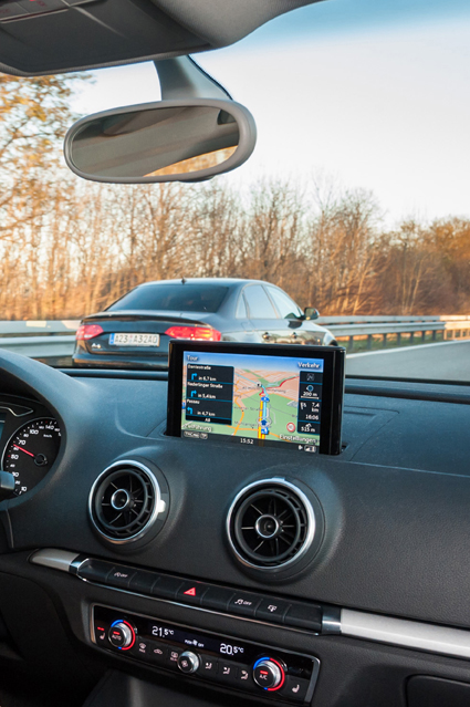 Navigationssysteme sind eine komfortable Unterstützung für Autofahrer.Quelle: ERGO Group Navigationssysteme sind eine komfortable Unterstützung für Autofahrer.Quelle: ERGO Group