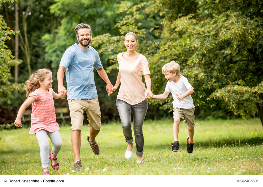 mommyscout.de:Der neue Online-Shop mit Preisvergleich spart Zeit und Geld (Bildquelle: Fotolia: Robe