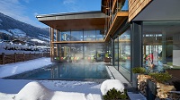 Außenpool im Winter (alpina zillertal)