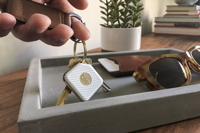 Mit Bluetooth-Trackern von Tile können Gegenstände schnell und einfach geortet werden. (Bild: Tile)