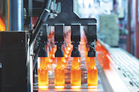 Glas-Container-Formung mit Maschinen von Bucher Emhart Glass, © Emhart Glass SA Glas-Container-Formung mit Maschinen von Bucher Emhart Glass, © Emhart Glass SA