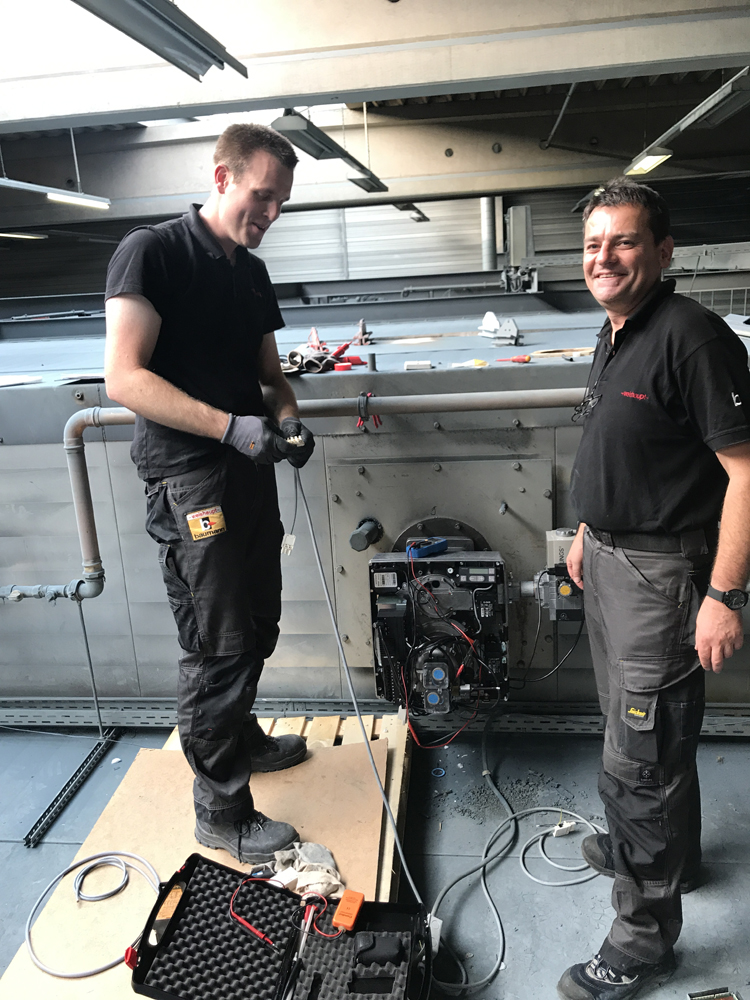 Gut und schnell bei Problemen vor Ort. Die Spezialisten der Günther Baumann GmbH aus Reutlingen. Gut und schnell bei Problemen vor Ort. Die Spezialisten der Günther Baumann GmbH aus Reutlingen.