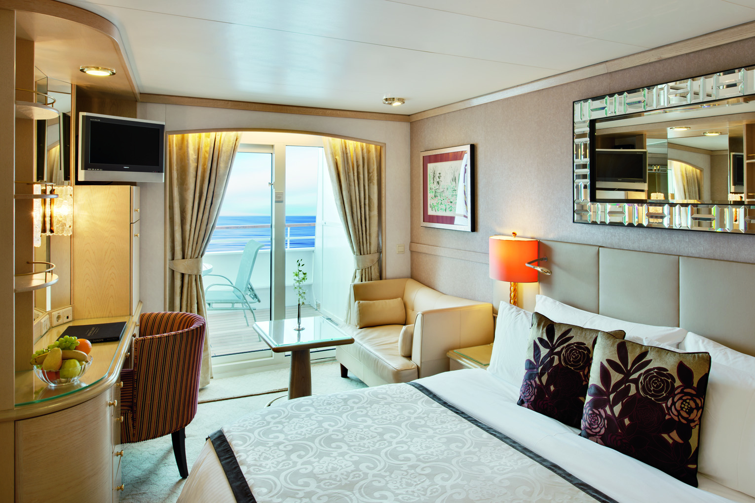 Deluxe Außen Stateroom mit privater Veranda an Bord der"Crystal Symphony" (Bildquelle: Cry Deluxe Außen Stateroom mit privater Veranda an Bord der"Crystal Symphony" (Bildquelle: Cry