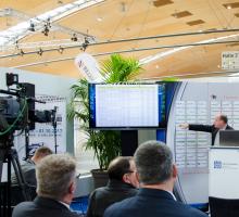 Oliver Hassel (rechts im Bild), Prokurist der Pro Cont Sales AG. Bild: Telematik-Markt.de