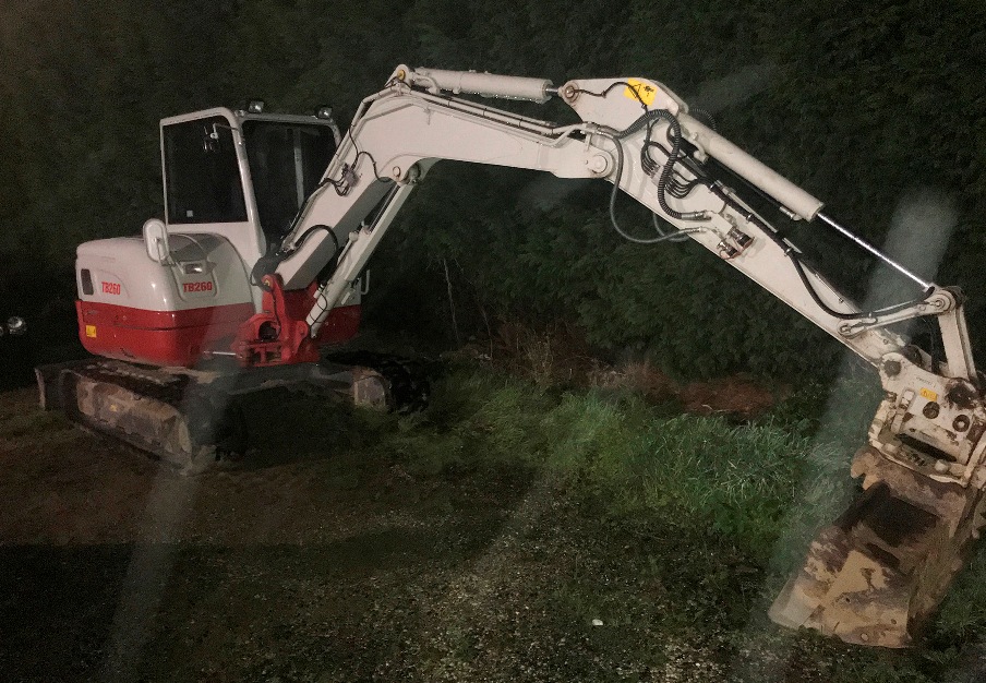 Gestohlener Bagger dank SpotGuard nach wenigen Stunden nachts in Holland sichergestellt Gestohlener Bagger dank SpotGuard nach wenigen Stunden nachts in Holland sichergestellt
