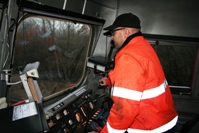 Lokführer Frank Schulz unterwegs auf der Pfefferminzbahn in Thüringen (Foto M. Wetterauer ZUGhören) Lokführer Frank Schulz unterwegs auf der Pfefferminzbahn in Thüringen (Foto M. Wetterauer ZUGhören)