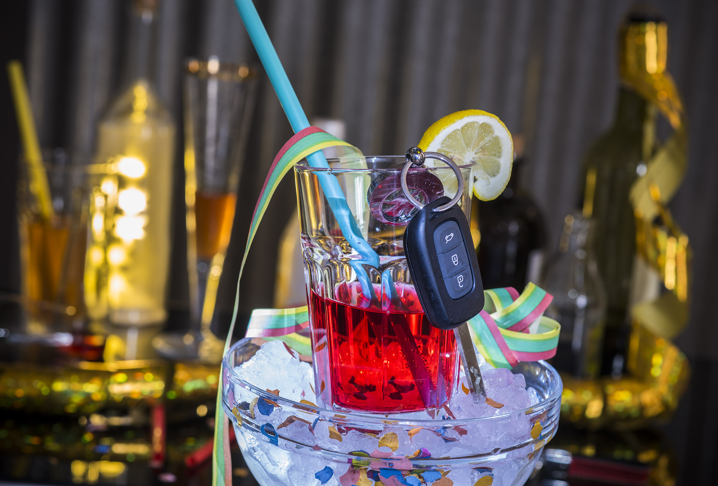 Alkohol und Autofahren passen nicht zusammen. Foto: HUK-COBURG