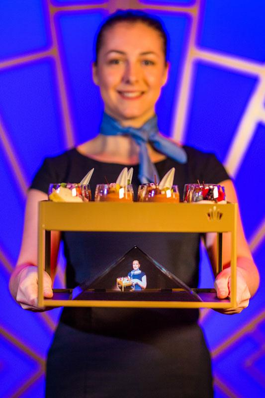  Hologramm-Pyramide (Foto: Maison von den Boer, frei zur Veröffentlichung bei Namensnennung)