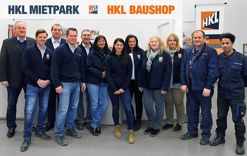 HKL Experten beraten während der MAWEV-Show 2018 rund um das Thema Baumaschinen. HKL Experten beraten während der MAWEV-Show 2018 rund um das Thema Baumaschinen.