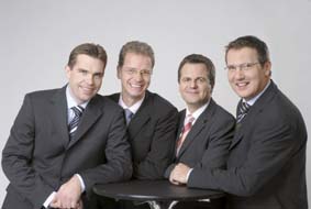 Die Vorstandsmitglieder Michael Dröge, Helmut Lind (Vorsitzender), Ralf Müller, Hermann Busch Die Vorstandsmitglieder Michael Dröge, Helmut Lind (Vorsitzender), Ralf Müller, Hermann Busch