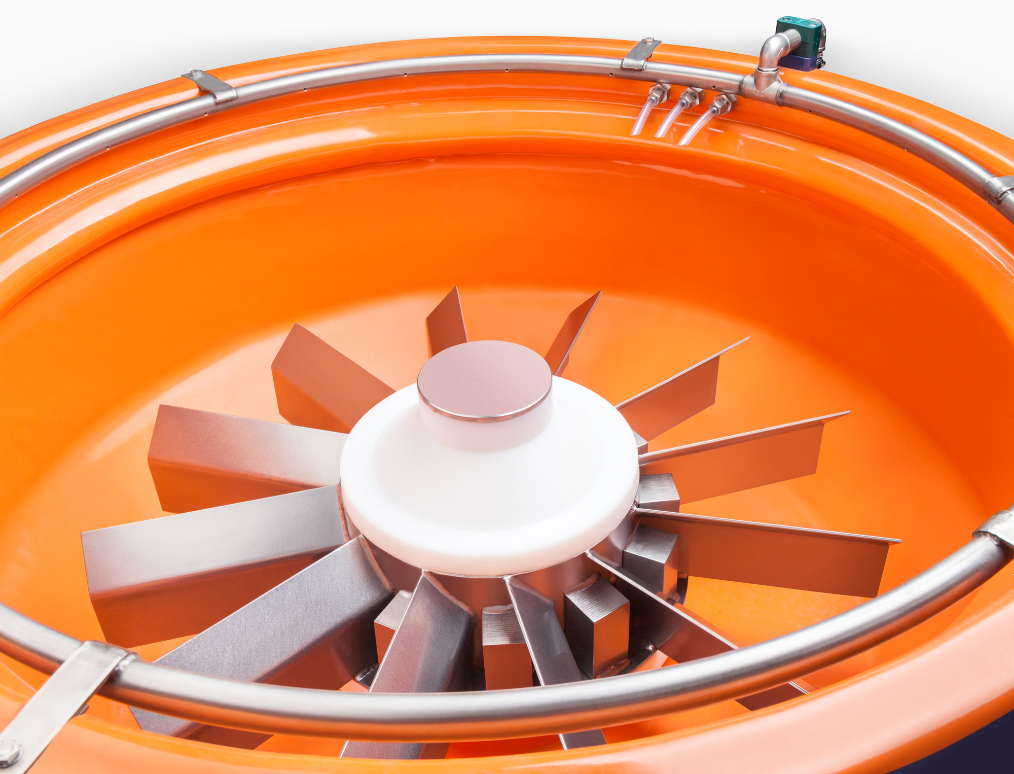 Der Arbeitsbehälter des CM Rundvibrators Der Arbeitsbehälter des CM Rundvibrators