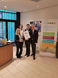 Das MICE Team mit Hoteldirektor René Ykema