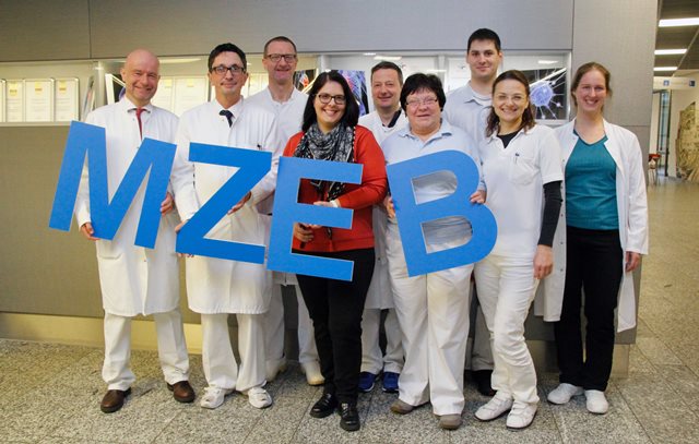 Das interdisziplinäre MZEB-Team um Dr. Frank Kerling (2.v.l.) geht ab März 2018 an den Start. (Bildq Das interdisziplinäre MZEB-Team um Dr. Frank Kerling (2.v.l.) geht ab März 2018 an den Start. (Bildq
