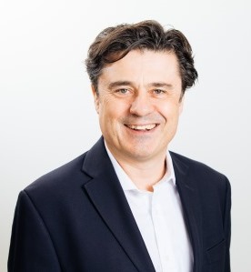Steve Wainwright, GF EMEA,Skillsoft:"Langjährige Partnerschaft mit Deutsche Telekom." (Bil