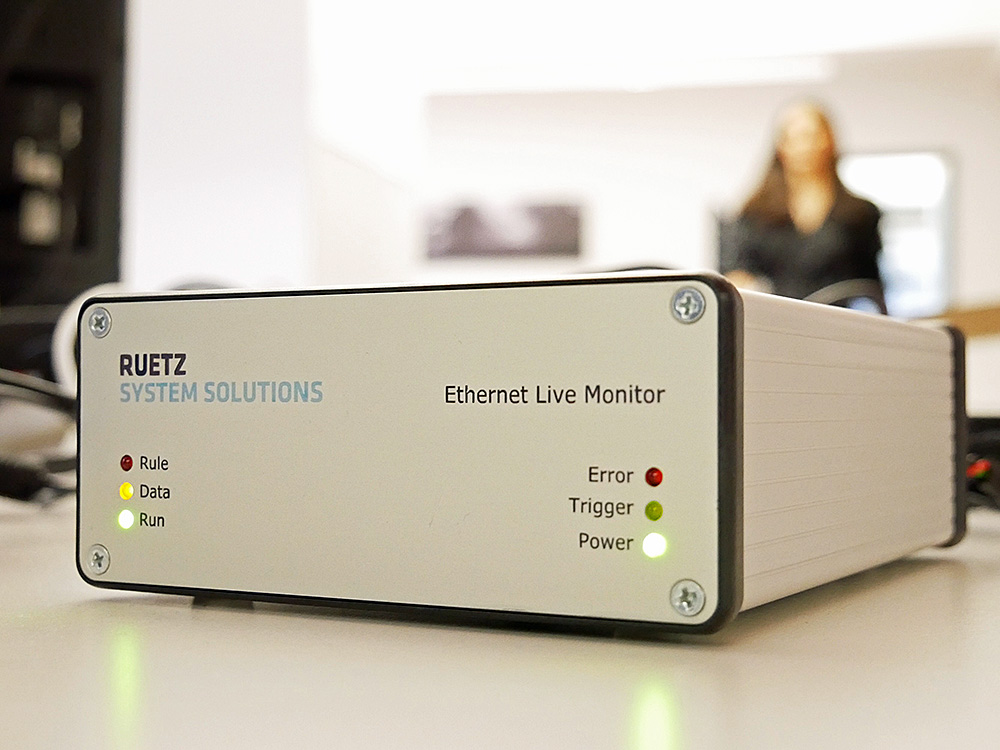 Der Ethernet Live Monitor erkennt die Fehler im Livestream und triggert den Datenlogger Der Ethernet Live Monitor erkennt die Fehler im Livestream und triggert den Datenlogger