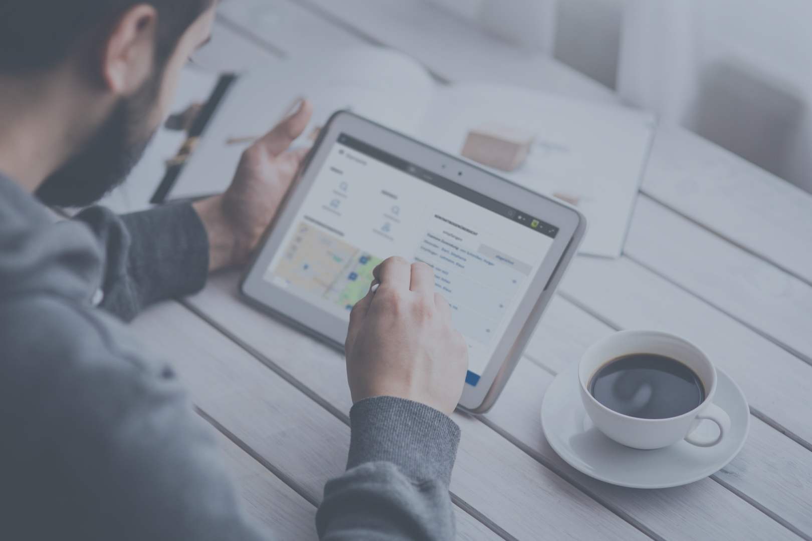 Die Maklersoftware FIO WEBMAKLER passt sich an jedes Endgerät?egal ob Tablet oder Smartphone?an.