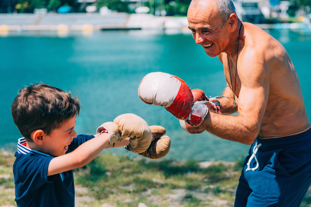 Fitness-Boxen kennt kein Alter. Bild©shutterstock.com