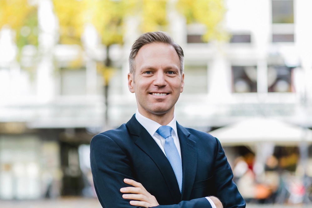 Gabor Kaufhold, Vorstand Westdeutsche Grundstücksauktionen AG (Bildquelle: Westdeutsche Grundstücksa Gabor Kaufhold, Vorstand Westdeutsche Grundstücksauktionen AG (Bildquelle: Westdeutsche Grundstücksa