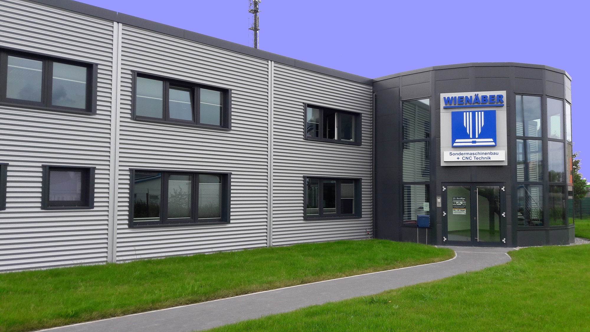 Eingangsbereich zum Spezialisten für Zerspanung und Widerstandsschweißtechnik in Meinersen (Gifhorn) Eingangsbereich zum Spezialisten für Zerspanung und Widerstandsschweißtechnik in Meinersen (Gifhorn)