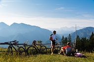 Gipfelrast beim Biken am Unternberg